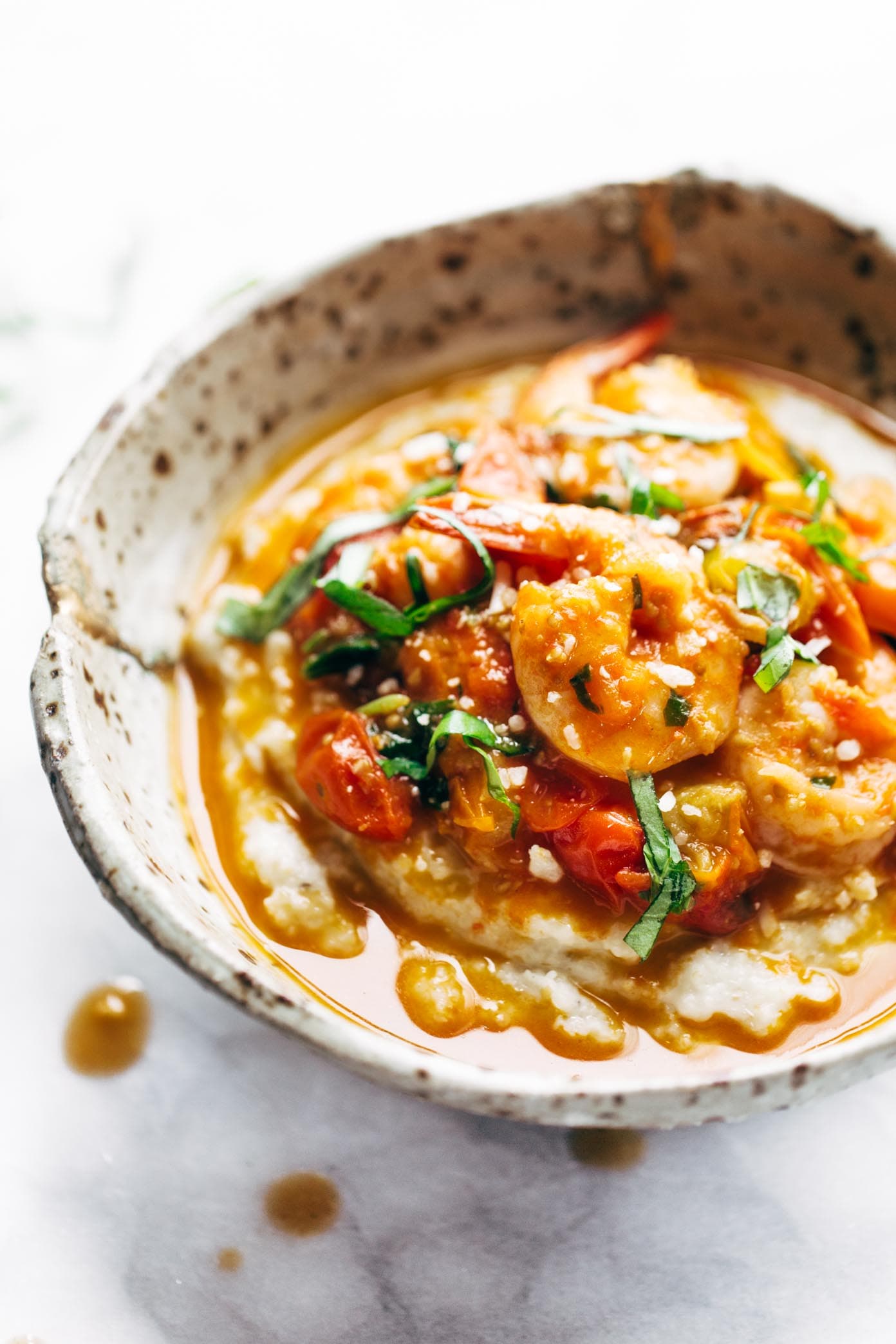 Garlic Basil Shrimp and Grits | Blue Diamond