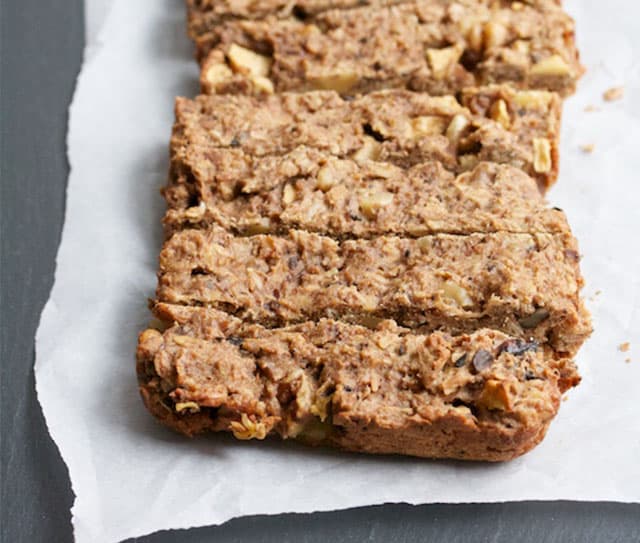 Toasted oatmeal apple breakfast bars