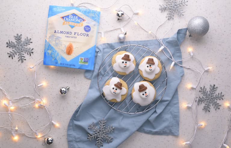 Holiday Blondies Recipe | Blue Diamond