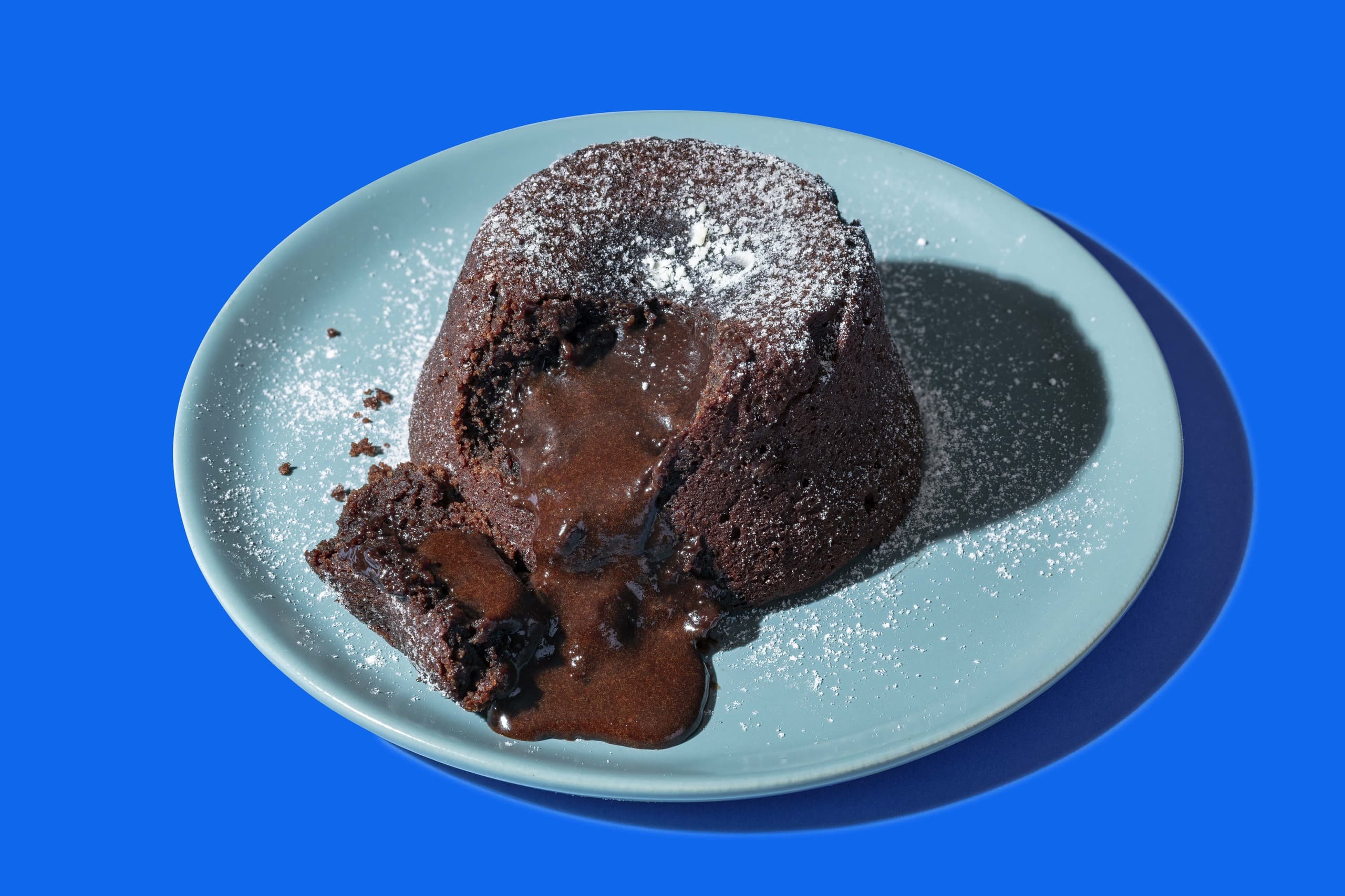 Molten Chocolate Almond Cakes Recipe | Blue Diamond