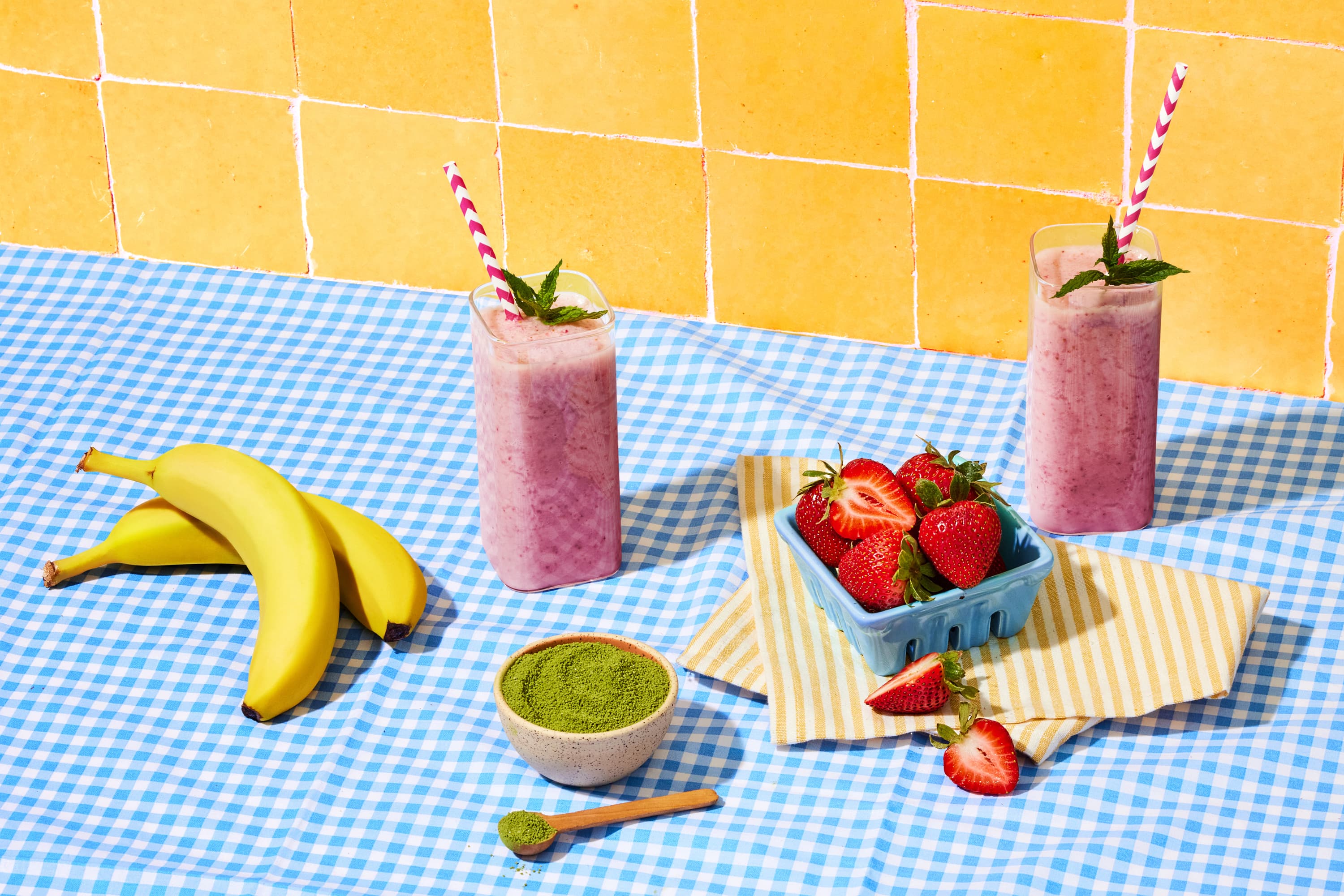 Strawberry Matcha Glow Smoothie Recipe | Blue Diamond